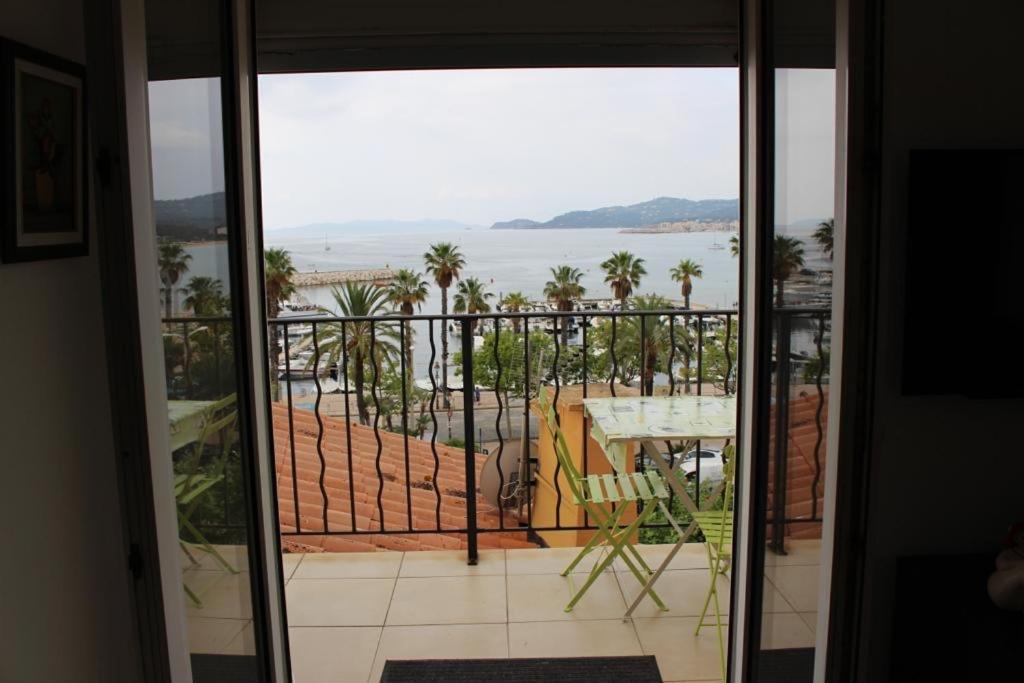 Apartament T2 Coquet Le Lavandou Plein Centre Vue Mer Exceptionnelle. Zewnętrze zdjęcie